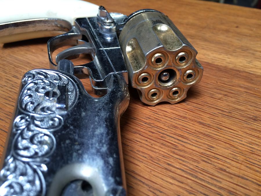 1950's Hubley Colt .45 Toy Cap Gun - 14' Long! [Photo 9]