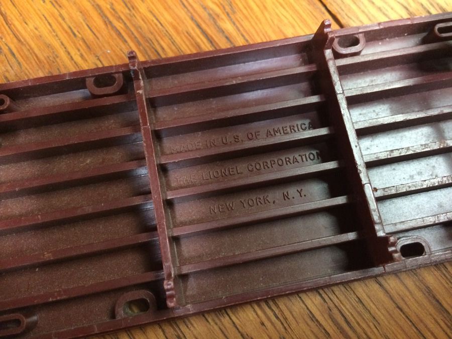 Lot of Lionel Trains [Photo 14]