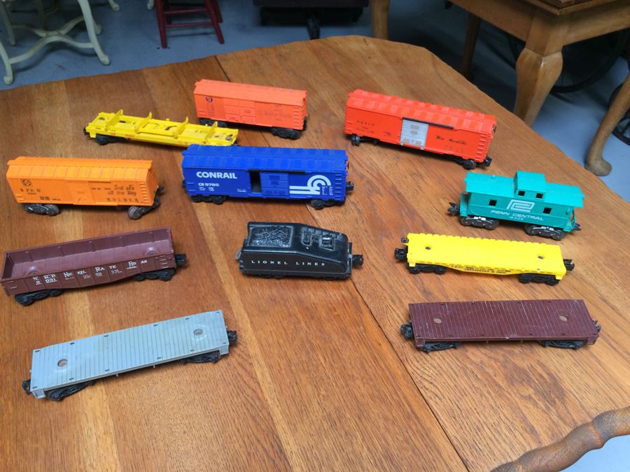Lot of Lionel Trains
