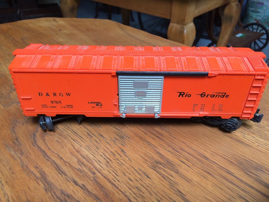 Lot of Lionel Trains [Photo 9]