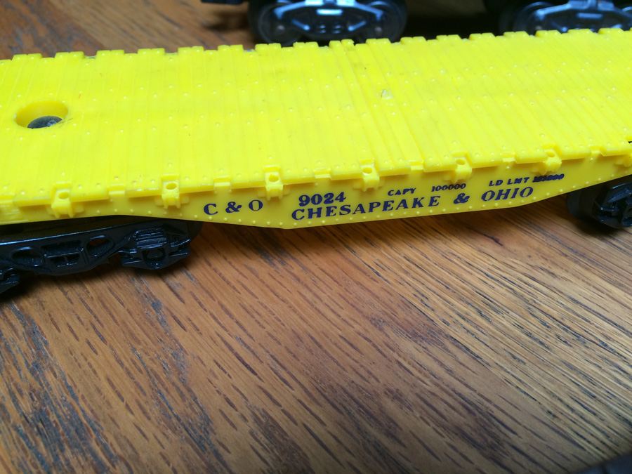 Lot of Lionel Trains [Photo 7]