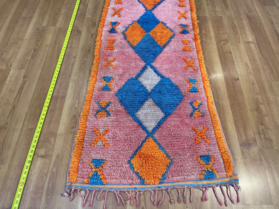 Handwoven Moroccan Rug From The Berber Tribe Boho Feel 9' x 2.6' Retails $1,250 [Photo 4]