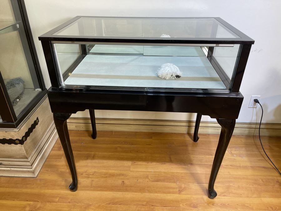 Jewelry / Collectibles Display Case In Black With Lock And Key 36.5'W X 22'D X 41'H [Photo 3]