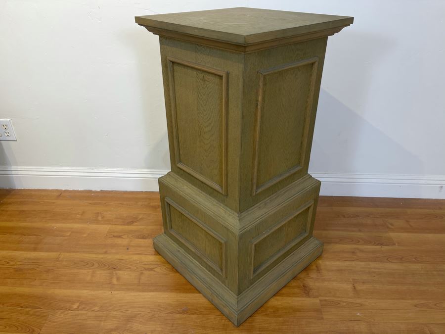 Ornate Solid Wooden Pedestal 3'H X 17.5'D [Photo 9]