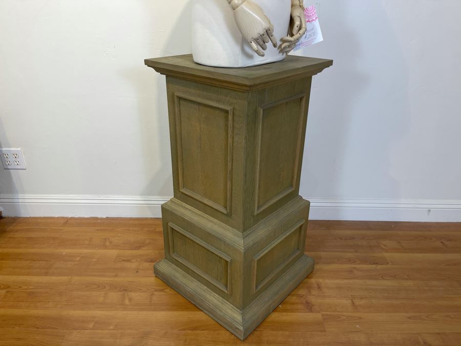 Ornate Solid Wooden Pedestal 3'H X 17.5'D [Photo 6]