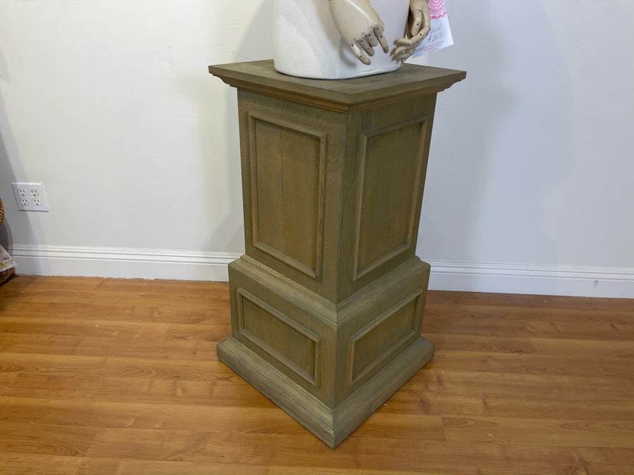 Ornate Solid Wooden Pedestal 3'H X 17.5'D [Photo 2]