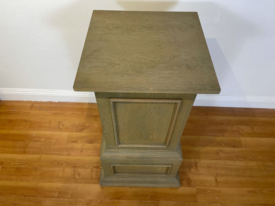 Ornate Solid Wooden Pedestal 3'H X 17.5'D [Photo 9]