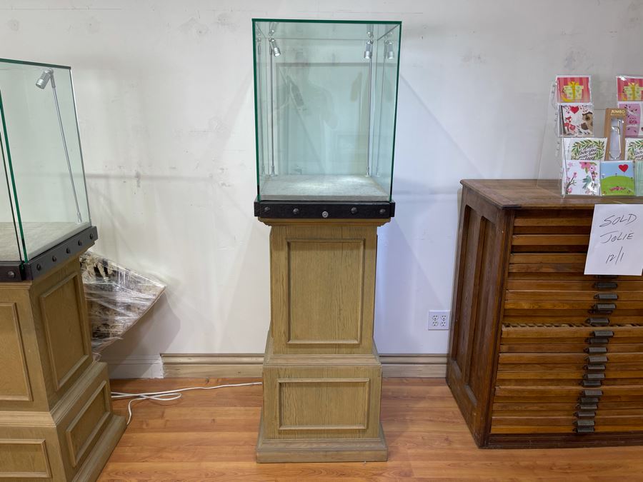 Lighted Display Case On Solid Wooden Pedestal With Lock And Key 21'W X 68'H