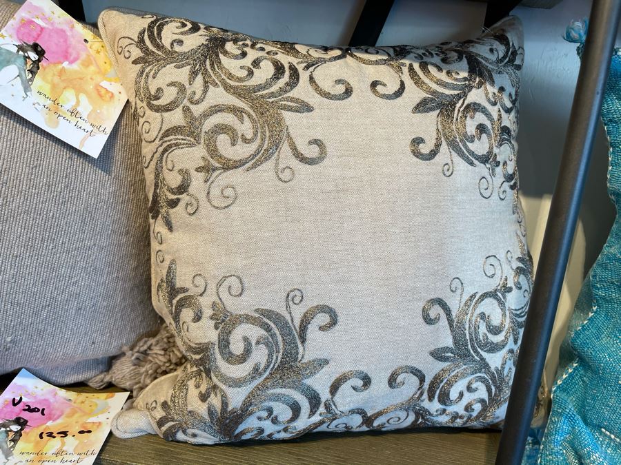 Cotton Pom Pom Pillow 16' X 16' And Embroidered Pillow 14' X 14' [Photo 3]