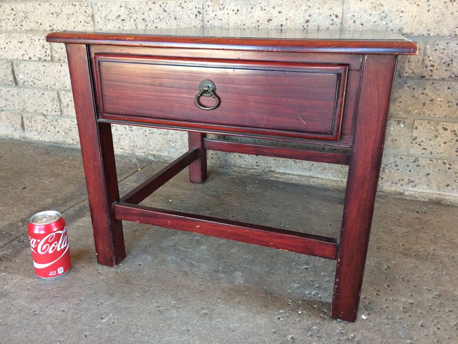 Side Table [Photo 1]