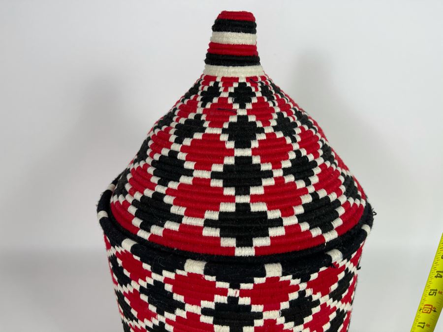Moroccan Handmade Bread Basket Large Retails $95 [Photo 3]
