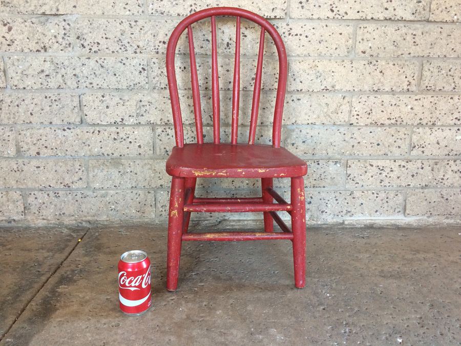 Red Wooden Child's Chair [Photo 1]