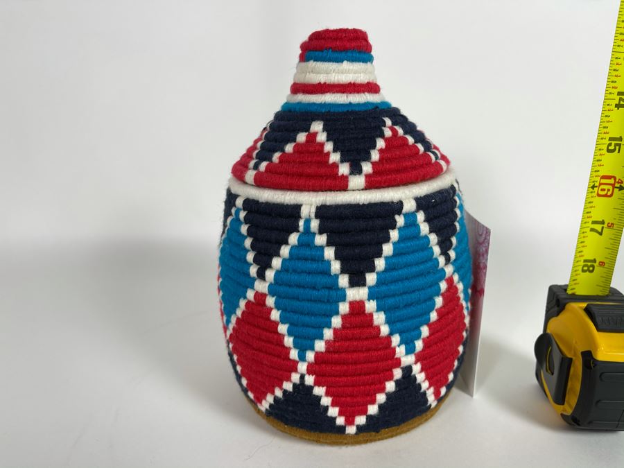 Moroccan Handmade Bread Basket Medium Retails $52 [Photo 1]