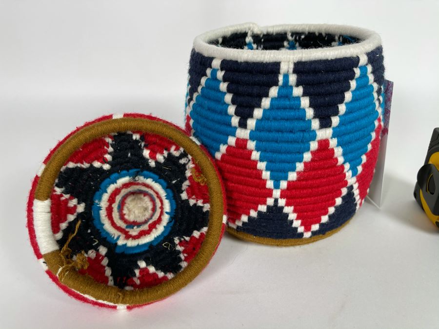 Moroccan Handmade Bread Basket Medium Retails $52 [Photo 3]