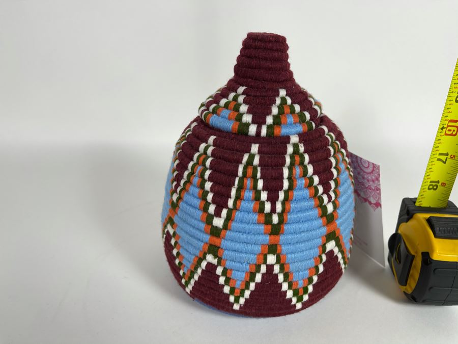 Moroccan Handmade Bread Basket Medium Retails $52 [Photo 2]