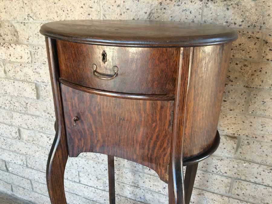 Vintage Shaving Stand Cabinet [Photo 2]
