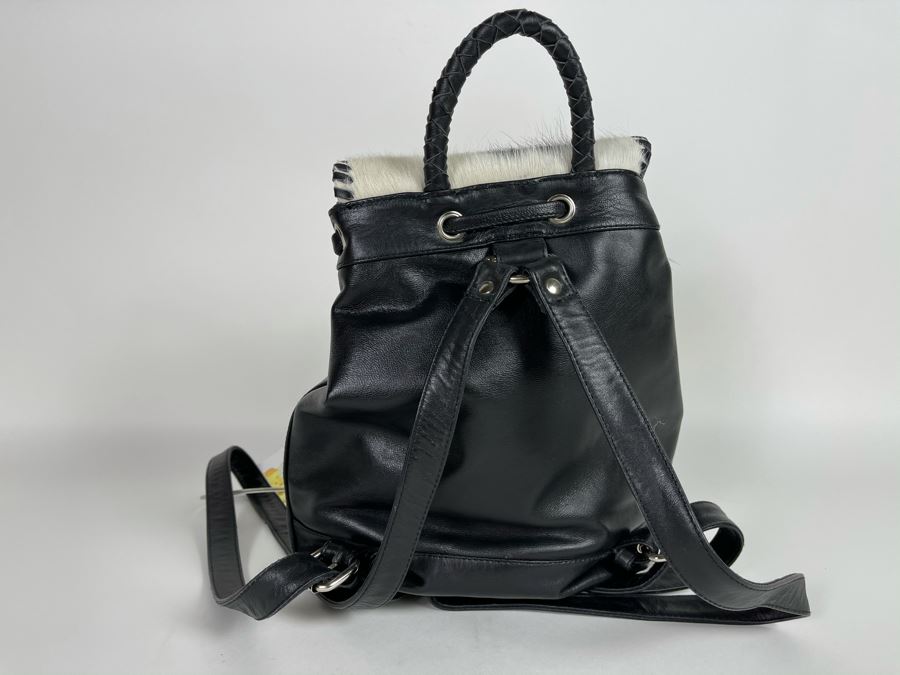 New Leather Saudara Handbag Backpack 10'W X 12'H Retails $325 [Photo 4]