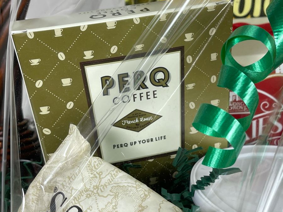 Large Wicker Gift Basket Retails $150 [Photo 8]