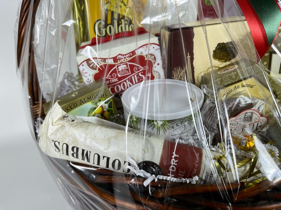 Large Wicker Gift Basket Retails $150 [Photo 2]