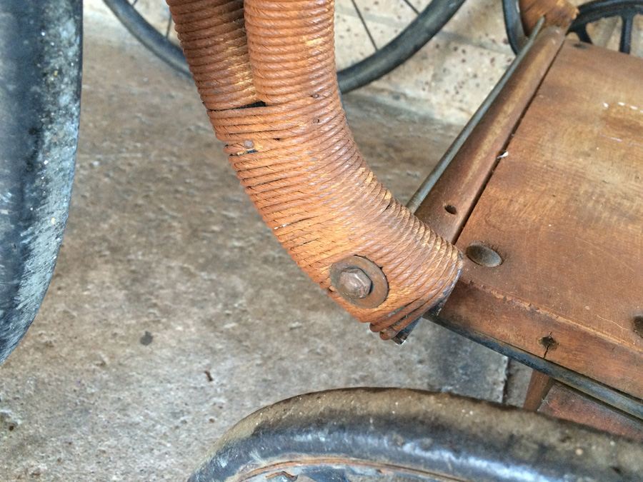 Antique Wheelchair [Photo 6]