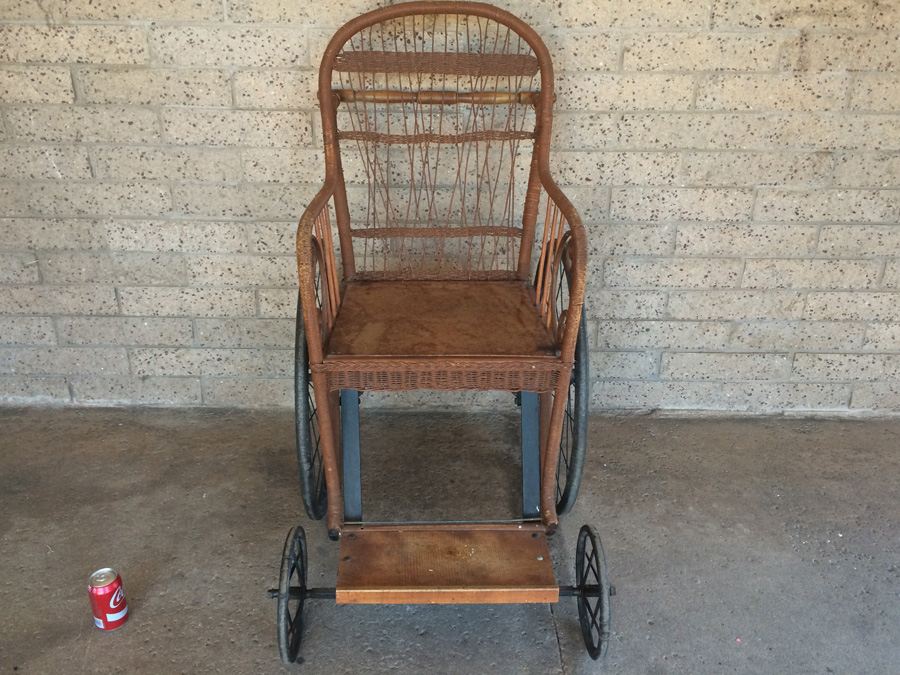 Antique Wheelchair [Photo 24]