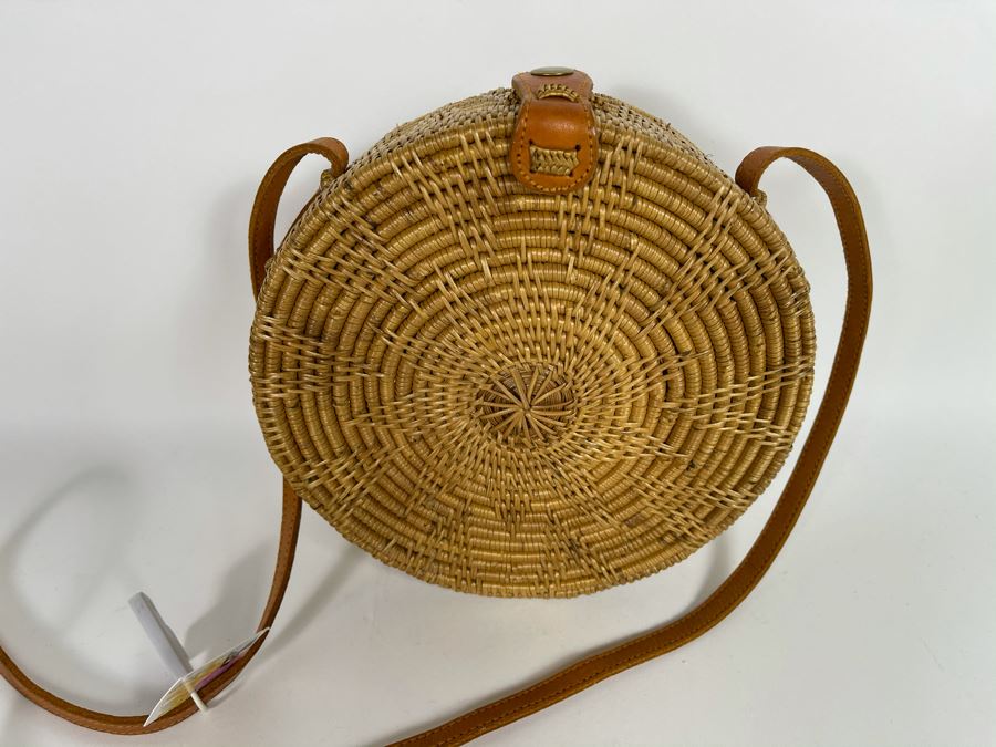 Sunburst Pattern Woven Leather Strap Handbag 8'W X 3'H Retails $80 [Photo 2]