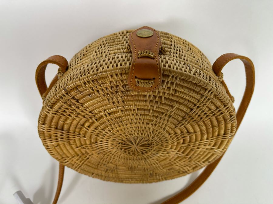 Sunburst Pattern Woven Leather Strap Handbag 8'W X 3'H Retails $80