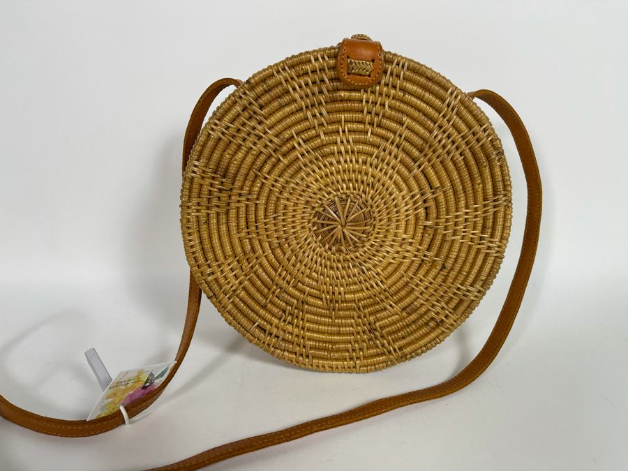 Sunburst Pattern Woven Leather Strap Handbag 8'W X 3'H Retails $80