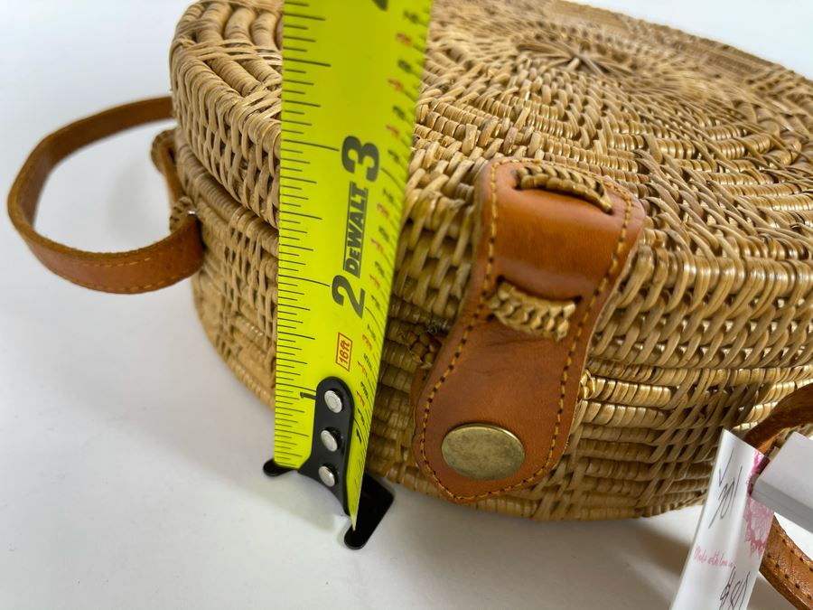 Sunburst Pattern Woven Leather Strap Handbag 8'W X 3'H Retails $80 [Photo 7]