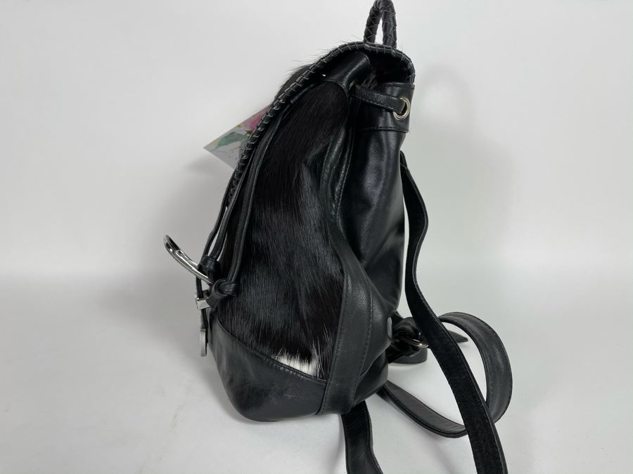 New Leather Saudara Handbag Backpack 10'W X 12'H Retails $325 [Photo 4]