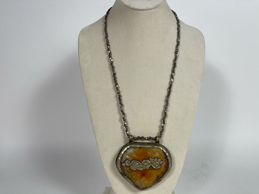 Natural Stone Base Metal Pendant Statement Necklace 24'L Retails $225 [Photo 2]