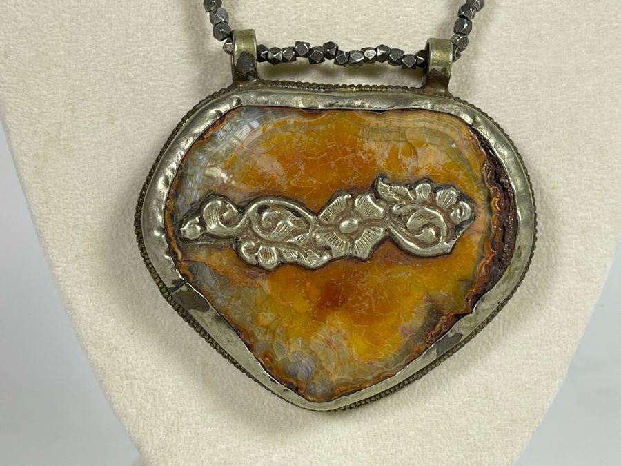 Natural Stone Base Metal Pendant Statement Necklace 24'L Retails $225 [Photo 4]