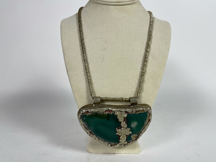 Natural Stone Base Metal Pendant Statement Necklace 24'L Retails $225 [Photo 2]