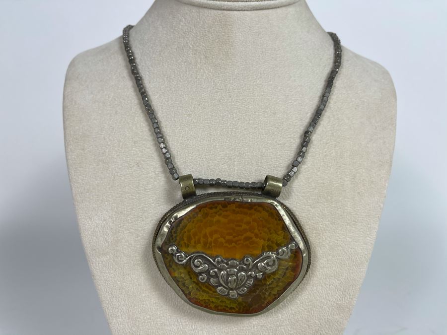 Natural Stone Base Metal Pendant Statement Necklace 24'L Retails $225 [Photo 2]