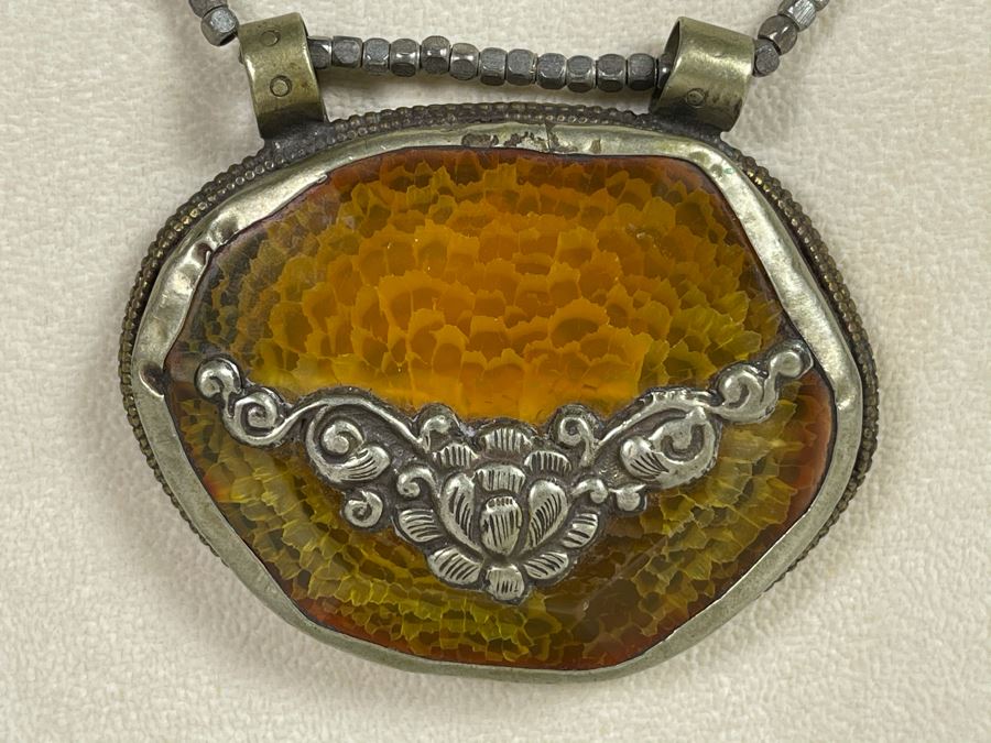 Natural Stone Base Metal Pendant Statement Necklace 24'L Retails $225 [Photo 4]