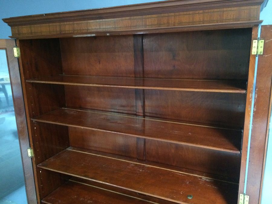 Beautiful Antique 2 Door Bookcase with Lock and Ball and Claw Feet [Photo 16]