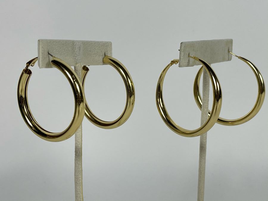 Pair Of 14K Gold PLATED Hoop Earrings With Store Display Retails $74 [Photo 3]