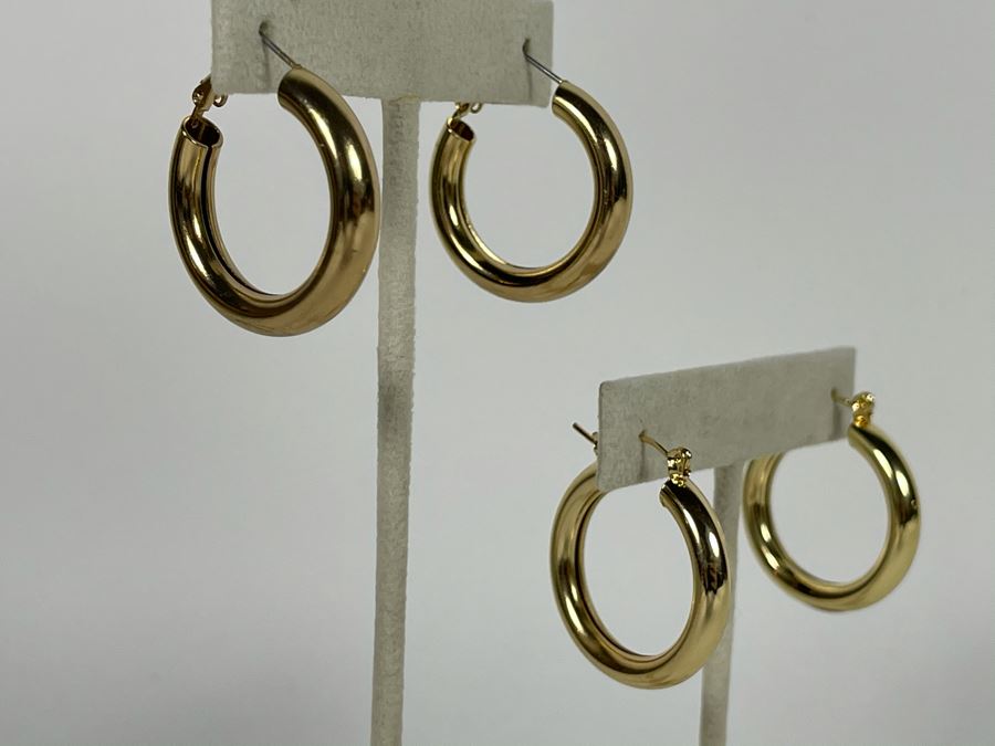 Pair Of 14K Gold PLATED Hoop Earrings With Store Display Retails $68 [Photo 2]