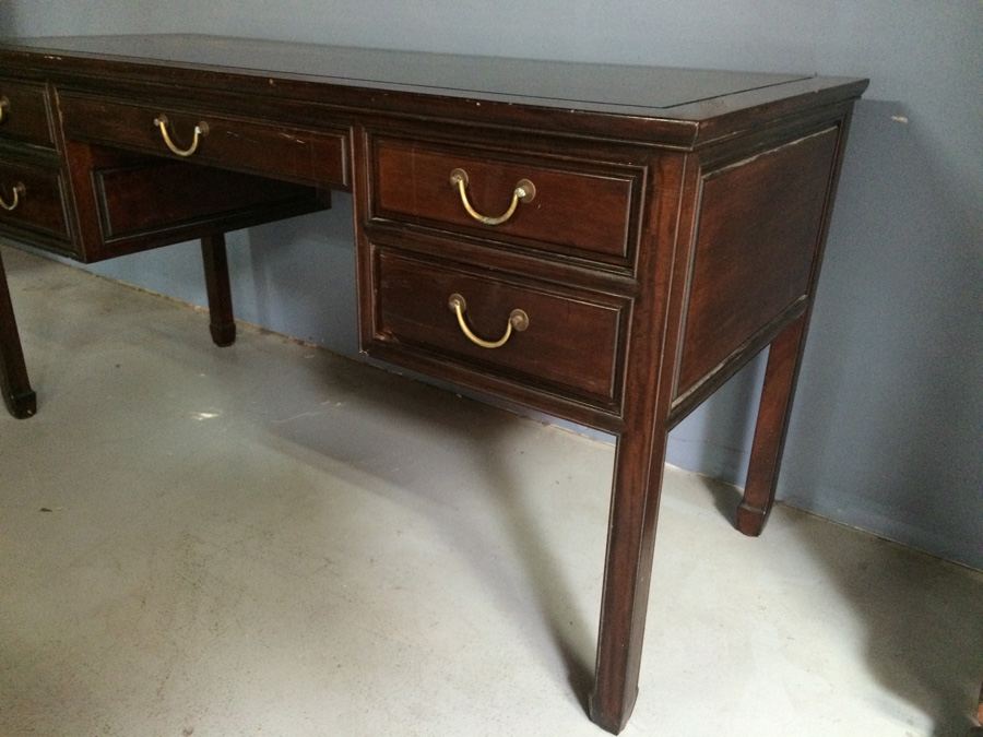 Rosewood Asian Desk [Photo 4]