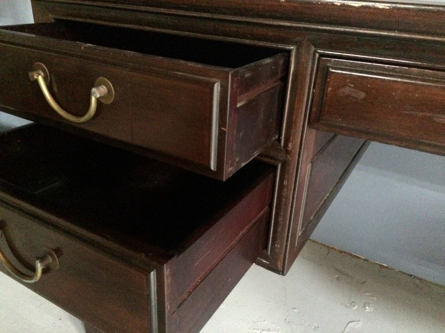 Rosewood Asian Desk [Photo 10]