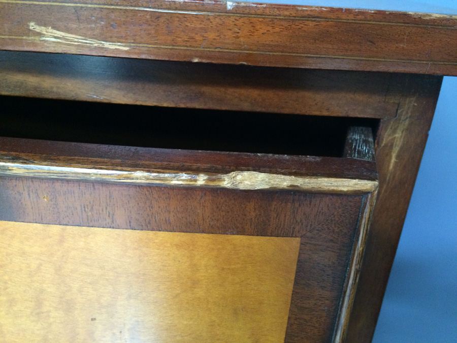 4-Drawer Dresser [Photo 8]