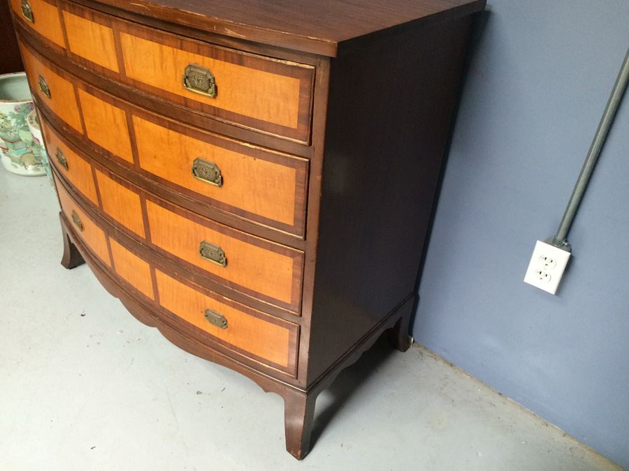 4-Drawer Dresser [Photo 3]
