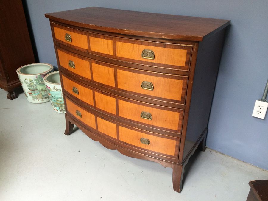 4-Drawer Dresser [Photo 2]