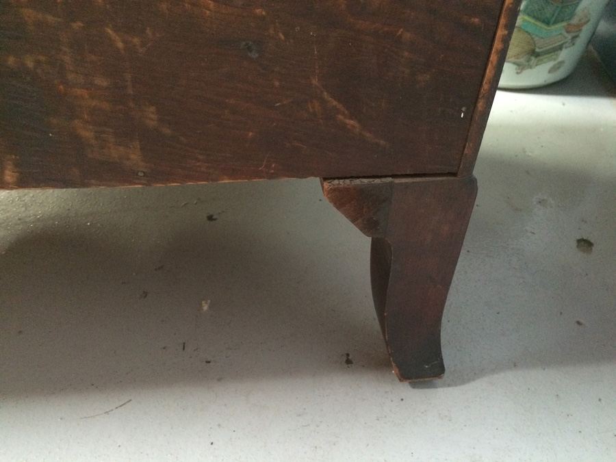 4-Drawer Dresser [Photo 11]