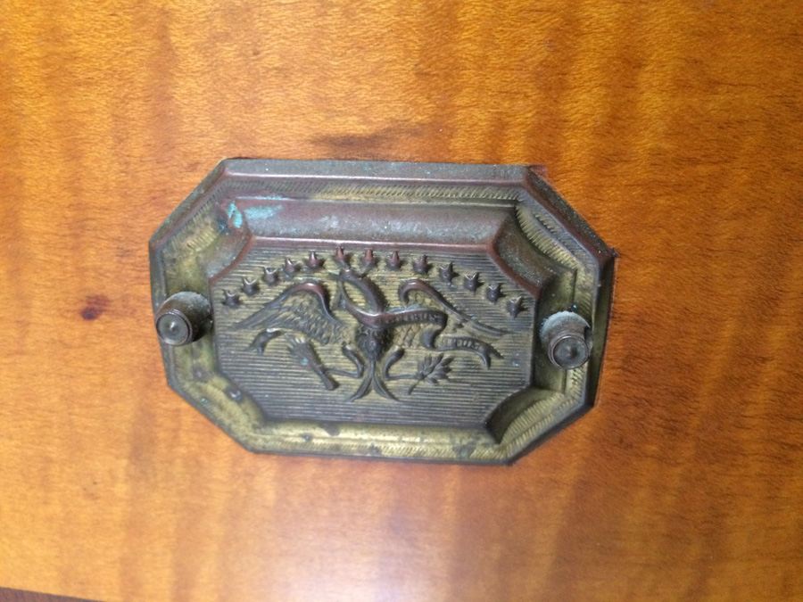 4-Drawer Dresser [Photo 9]