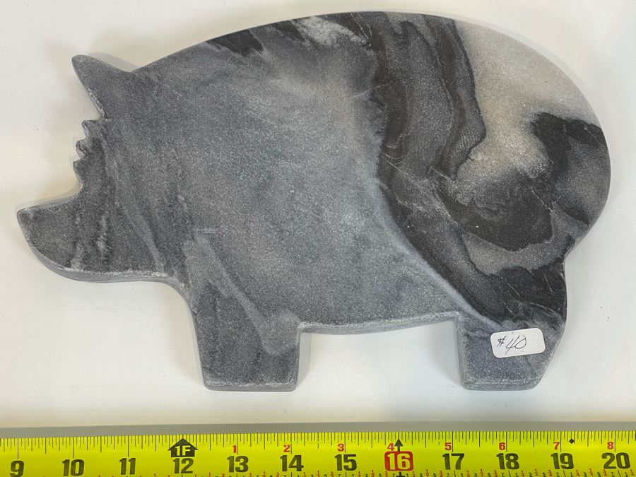 Marble Pig Cutting Board 12' X 8' Retails $40 [Photo 6]