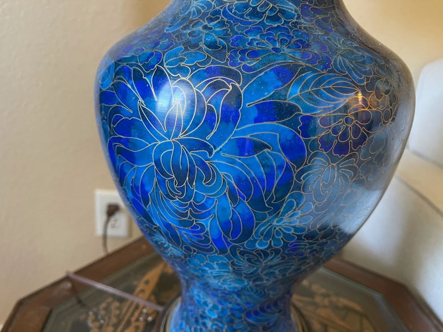 Chinese Blue Cloisonne With Chrysanthemums Table Lamp [Photo 4]