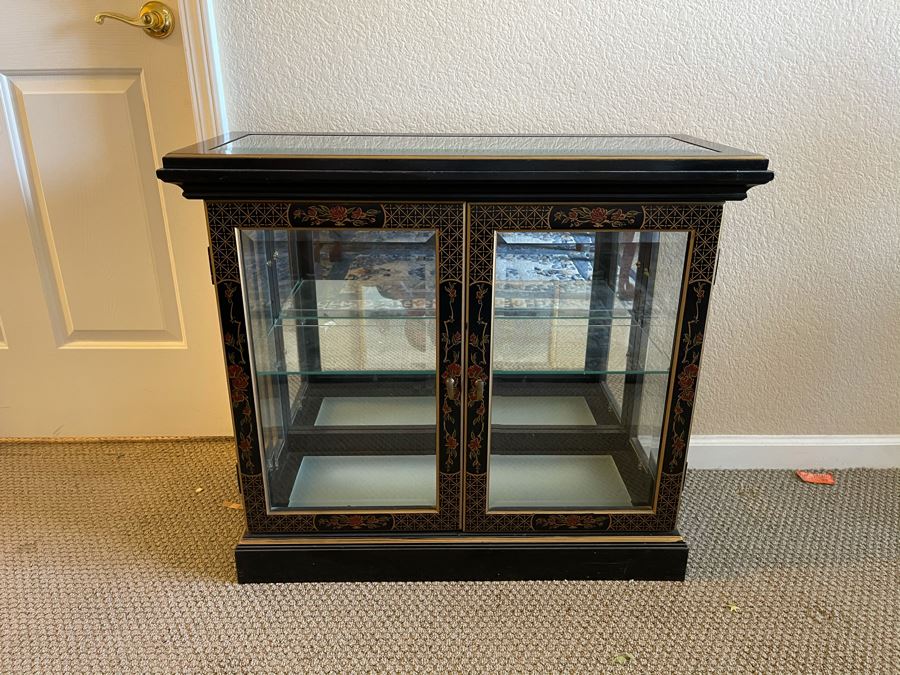 Pulaski Furniture Chinoiserie Asian Display Case Cabinet With Underneath Lighting [Photo 2]
