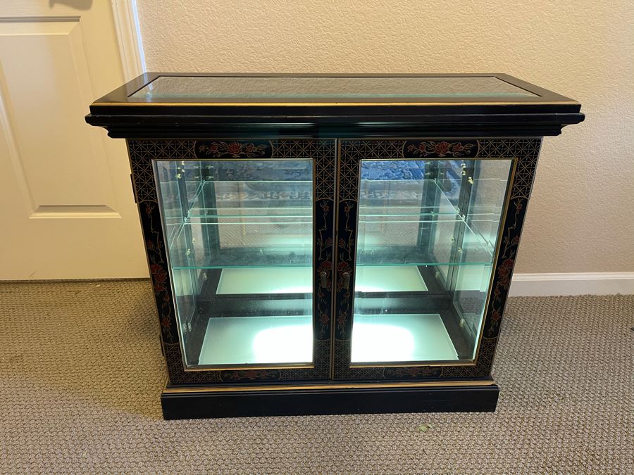 Pulaski Furniture Chinoiserie Asian Display Case Cabinet With Underneath Lighting [Photo 12]