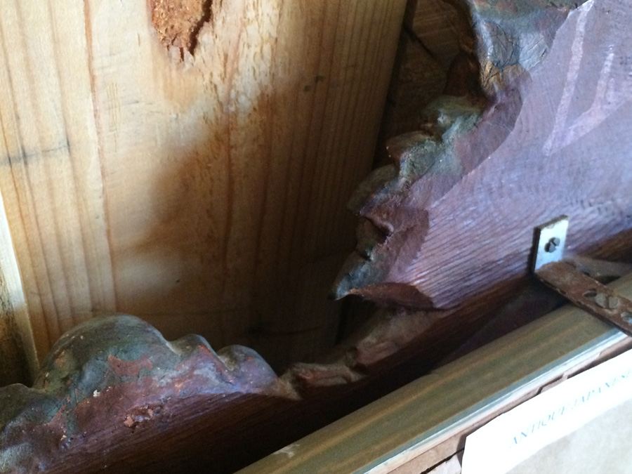 Antique Japanese Painting on Silk in a Beautifully Gilded Ornately Carved Wooden Frame [Photo 16]